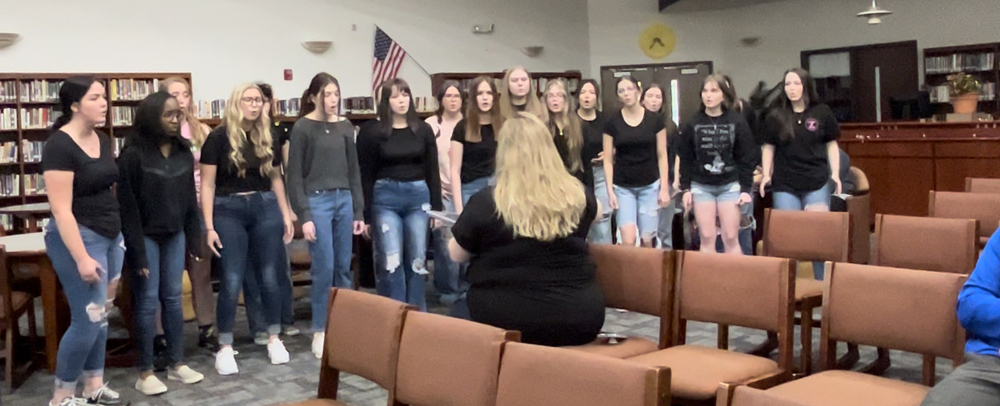 Image of Descants performance at the May Board of Education Meeting