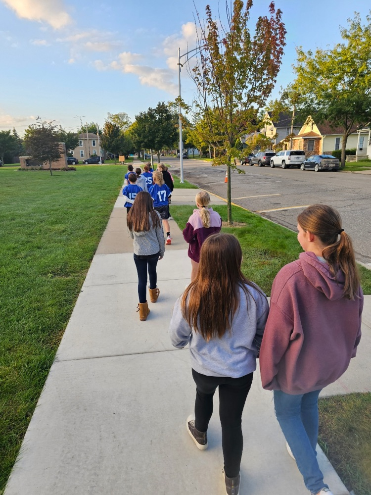 Image of Ms. Draheim’s class walking to the library.